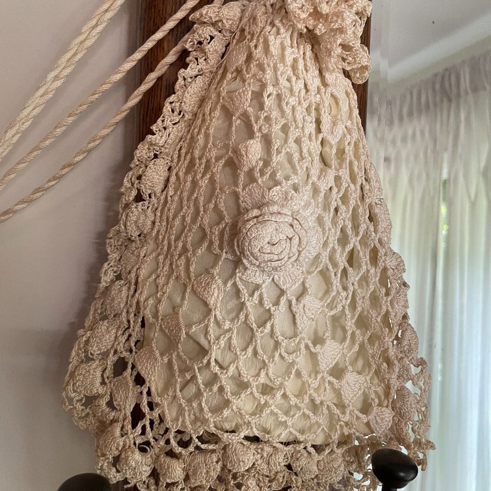 VINTAGE - ANTIQUE Crocheted Crossbody Bag
